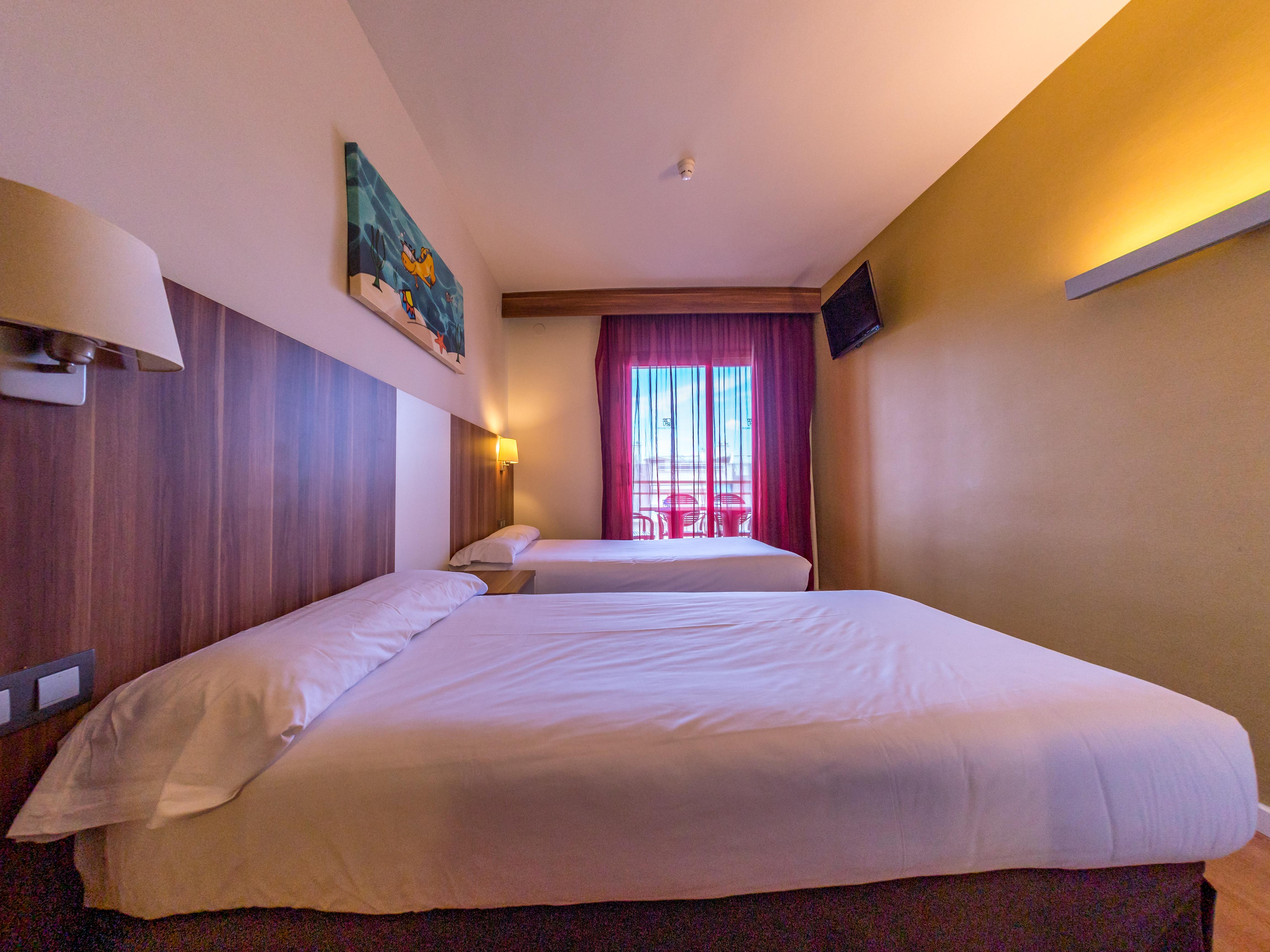 Golden Avenida Family Suites 4* Salou Exteriör bild