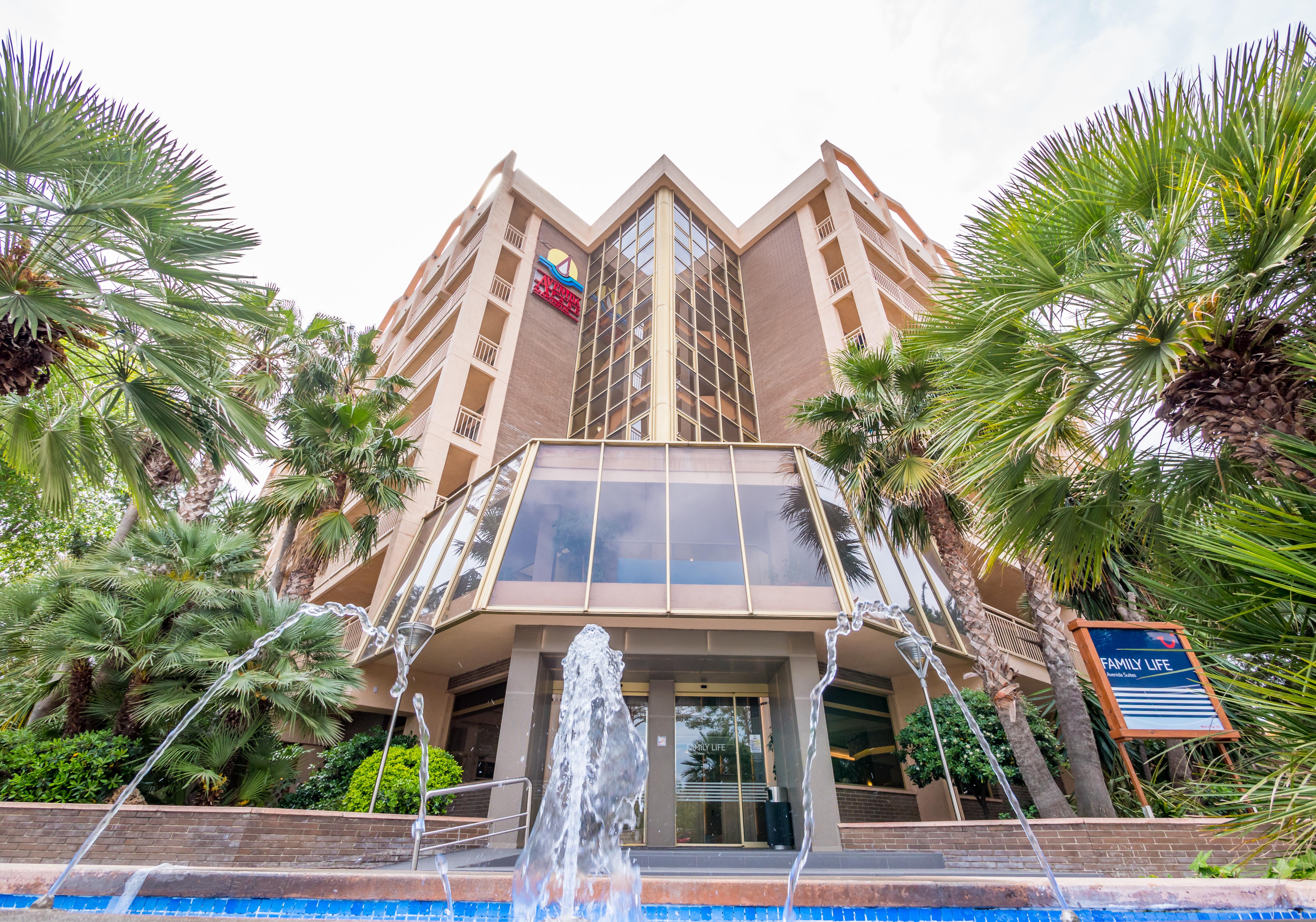Golden Avenida Family Suites 4* Salou Exteriör bild