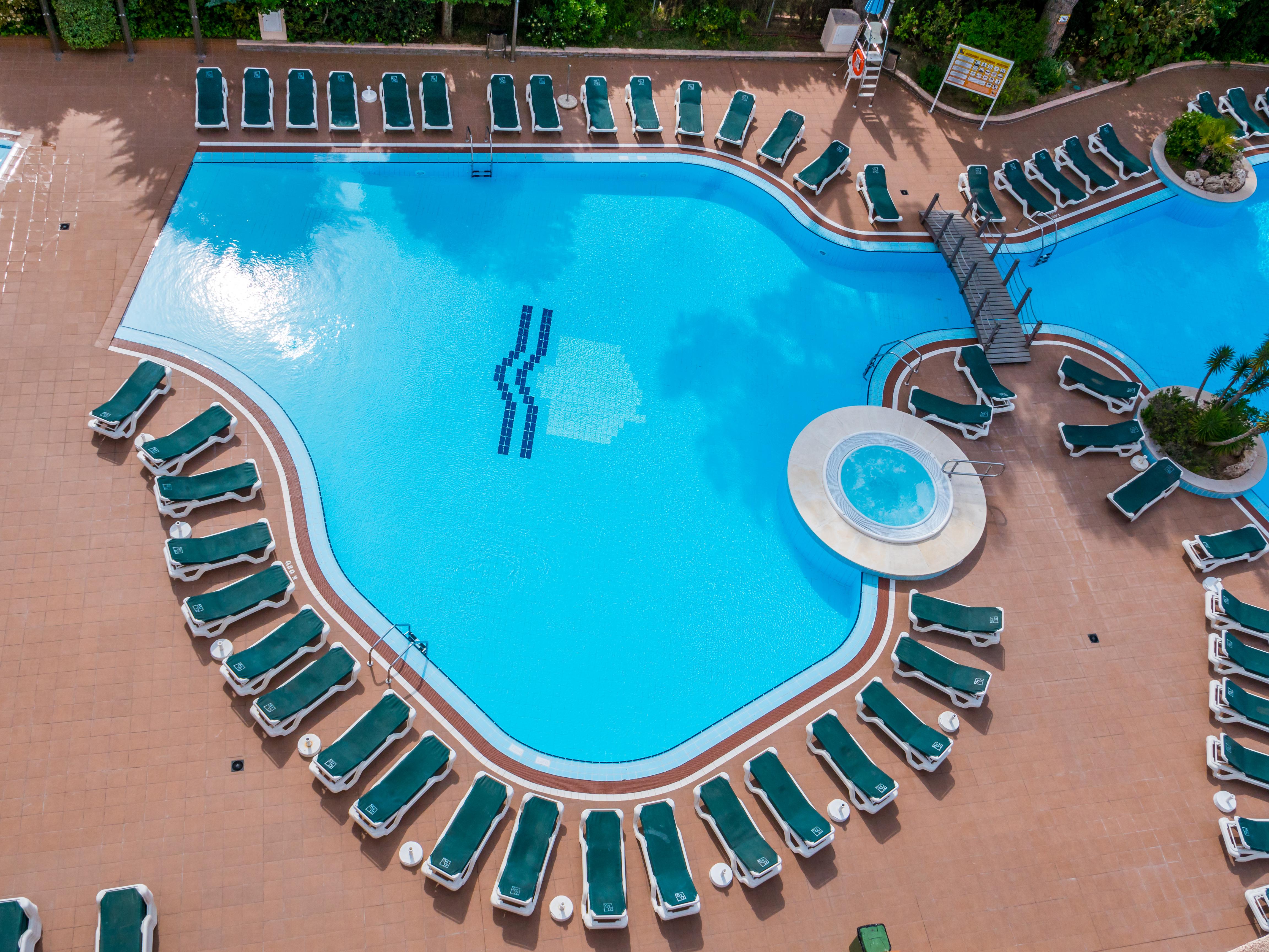 Golden Avenida Family Suites 4* Salou Exteriör bild