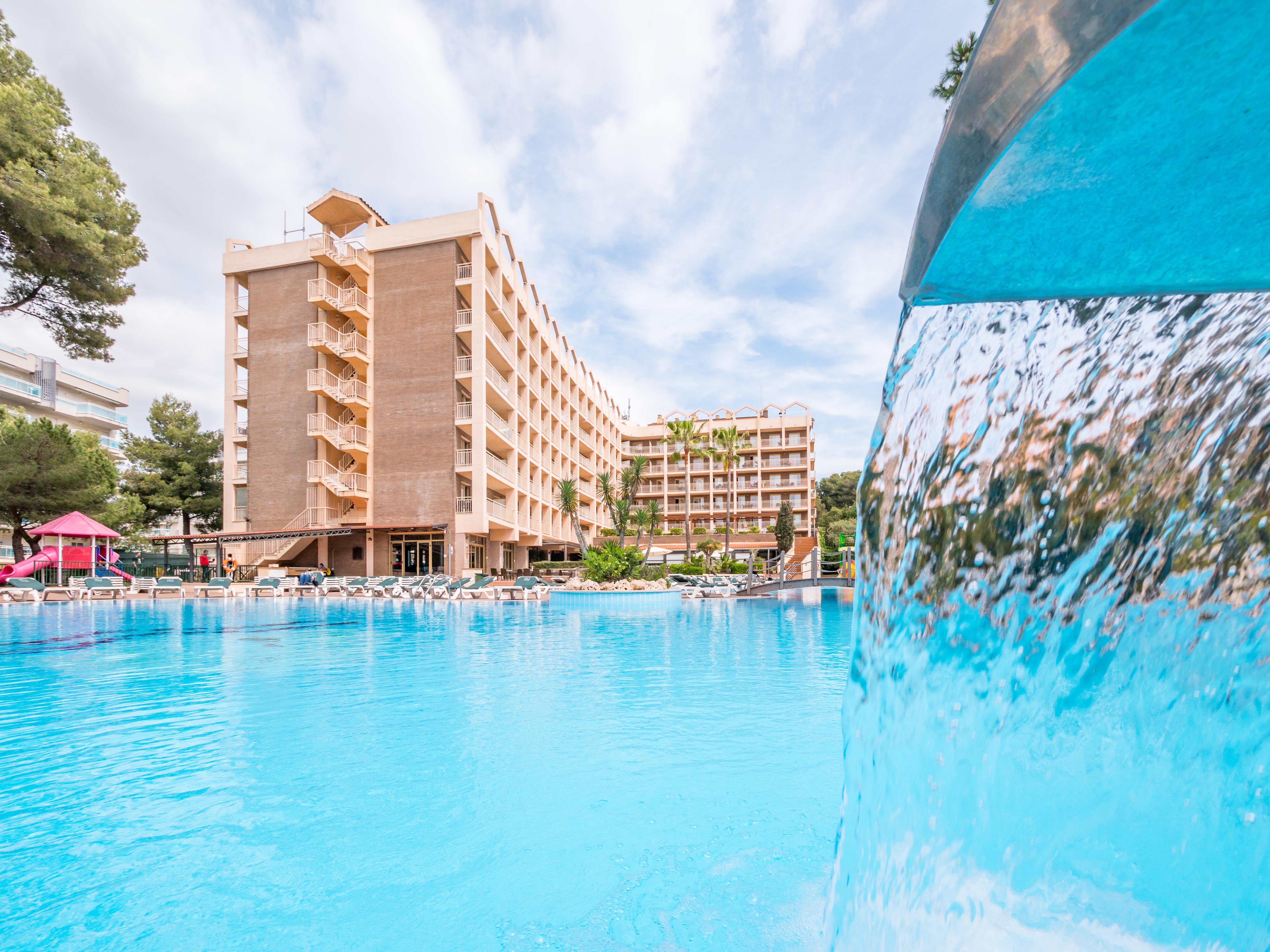 Golden Avenida Family Suites 4* Salou Exteriör bild