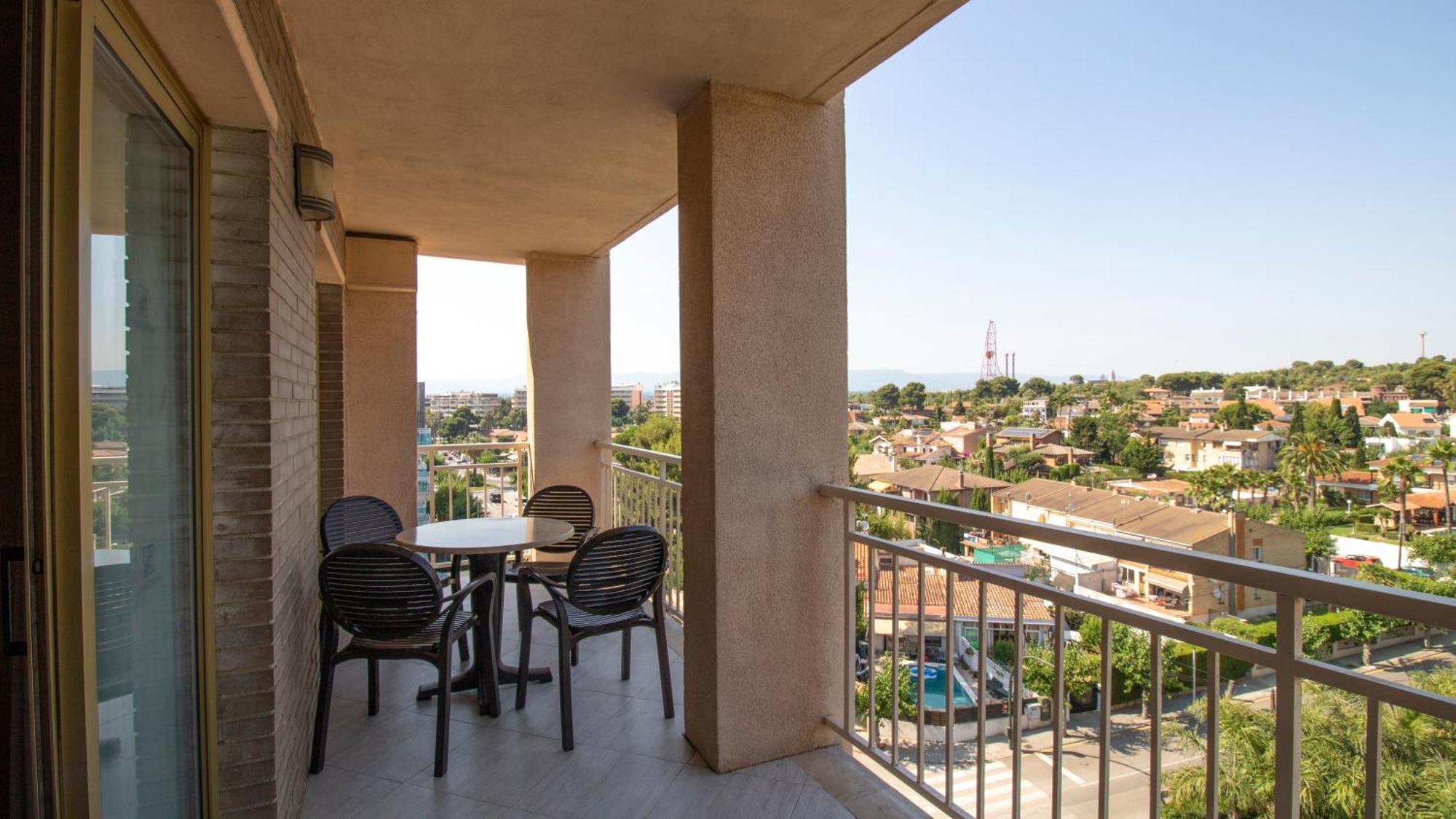 Golden Avenida Family Suites 4* Salou Exteriör bild