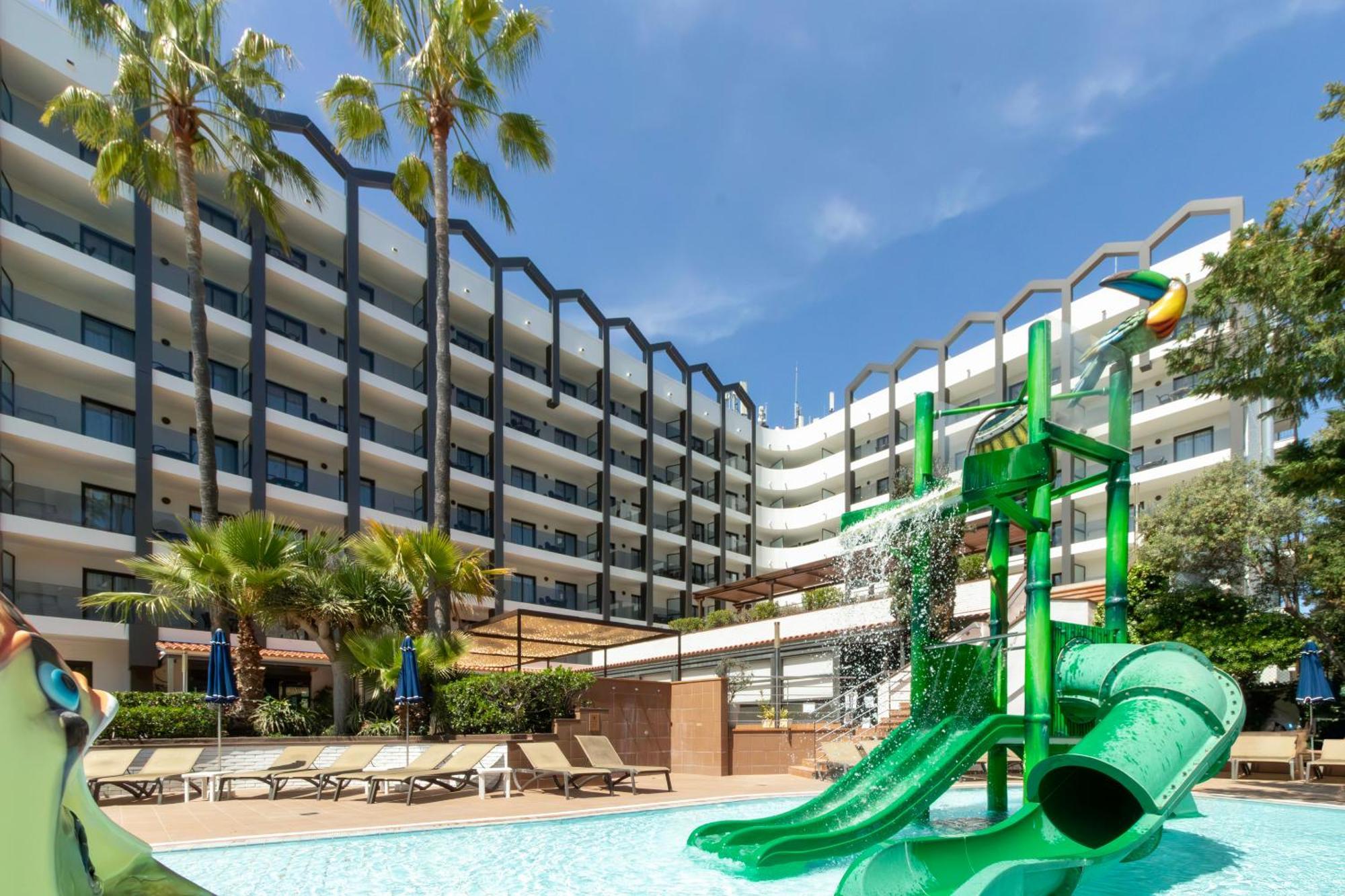 Golden Avenida Family Suites 4* Salou Exteriör bild