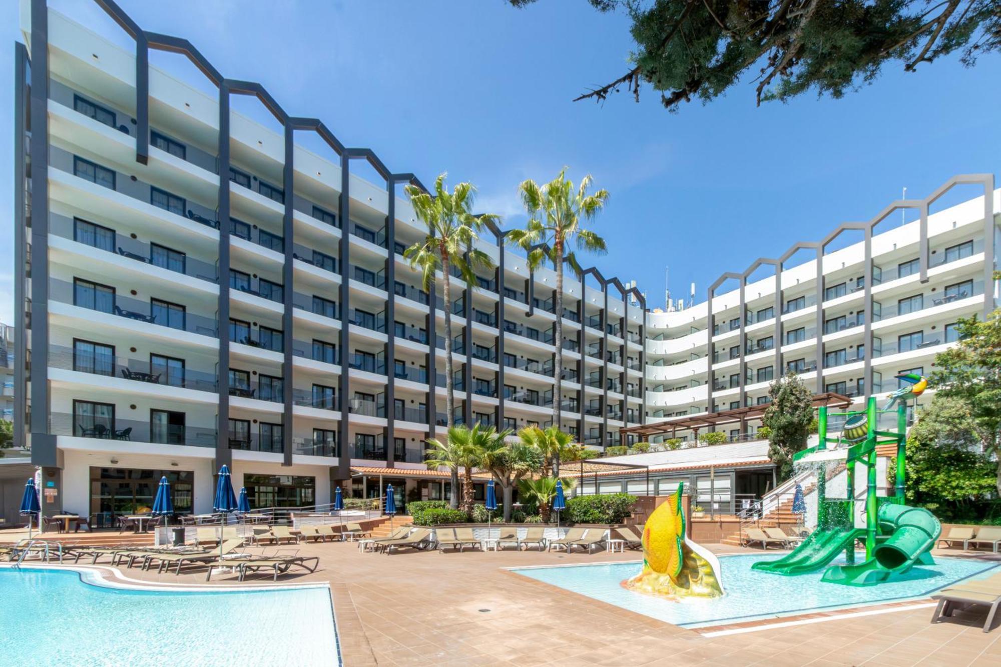 Golden Avenida Family Suites 4* Salou Exteriör bild